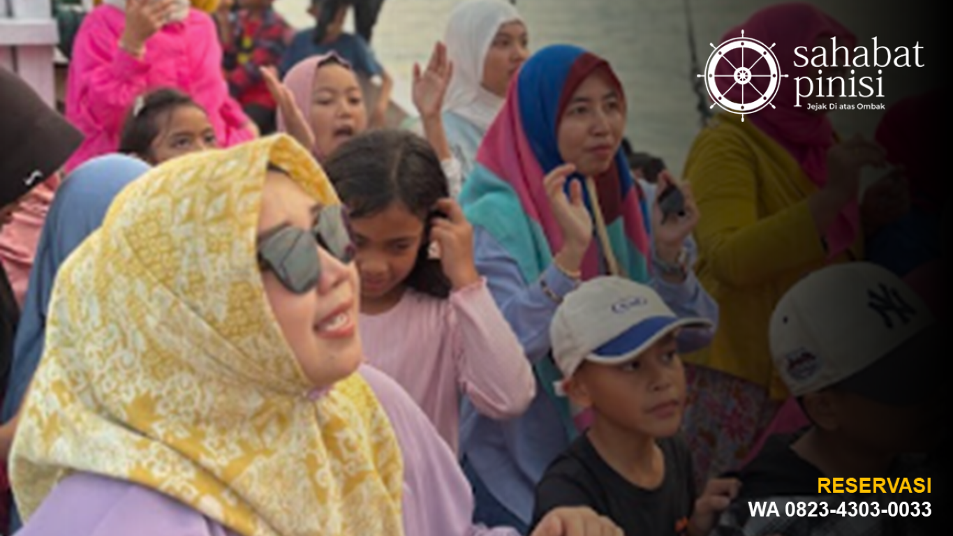 Paket Bestie Sunset Sailing Makassar Rombongan Paket Bestie sunset sailing Makassar bareng sahabat di kapal pinisi